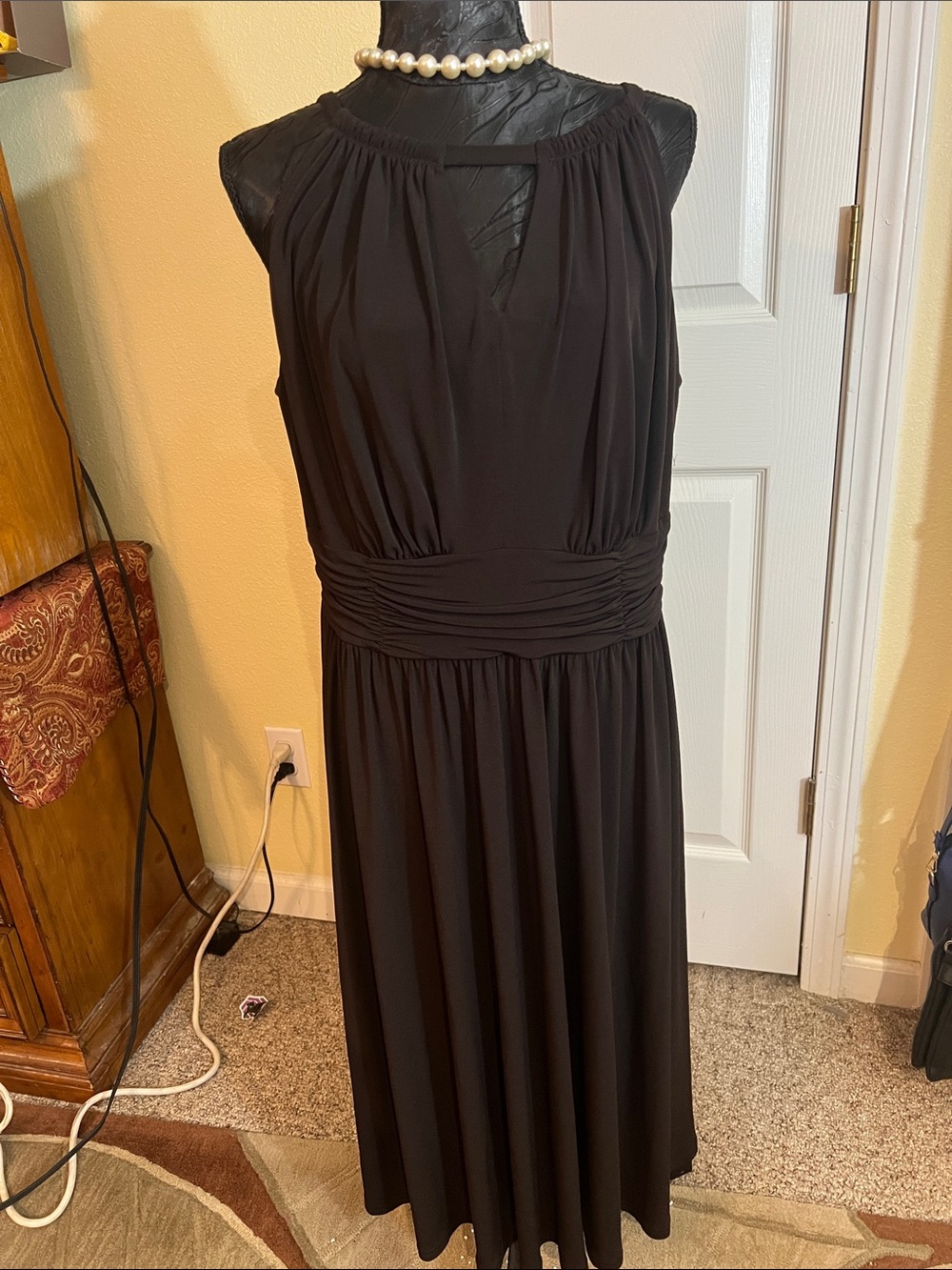 new directions Black Sleeveless Ruched-Waist Midi Dress